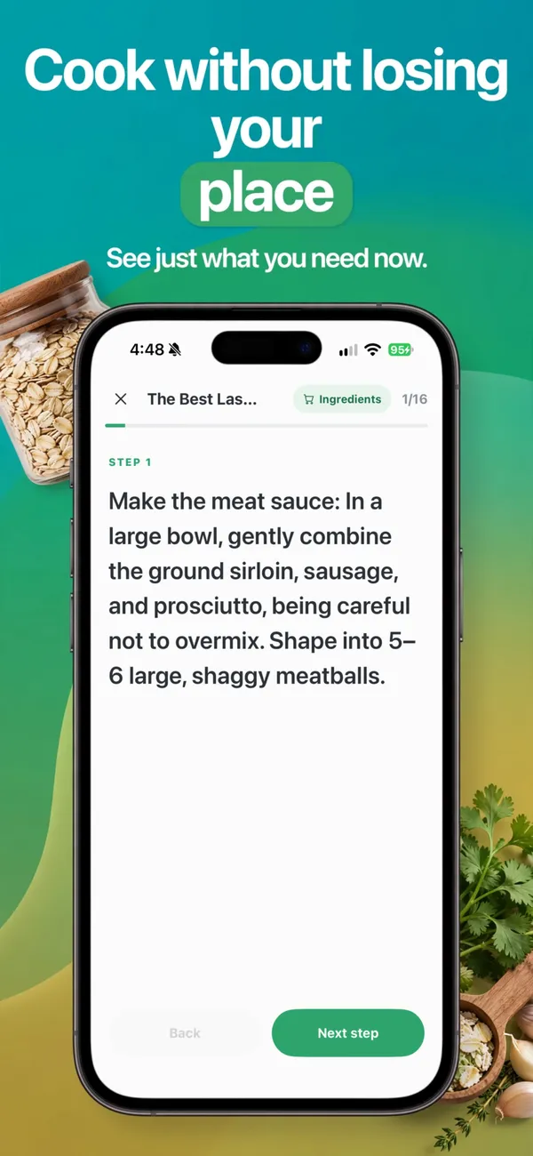 Safe Snacker in the Bold gradient look: Cook without losing your place