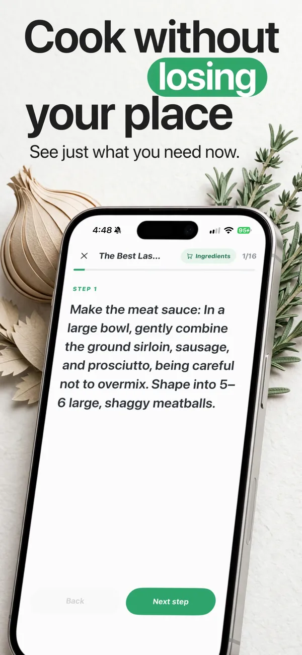 Safe Snacker in the Sculptural utility look: Cook without losing your place